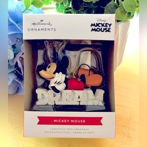 ✨ Hallmark Ornament Disney Mickey Mouse Dream NWT ✨